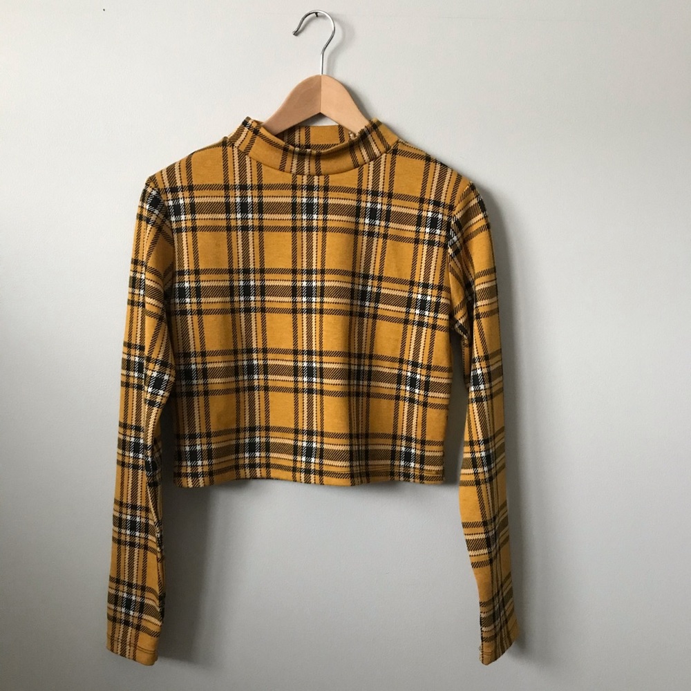 🏴 Plaid crop top